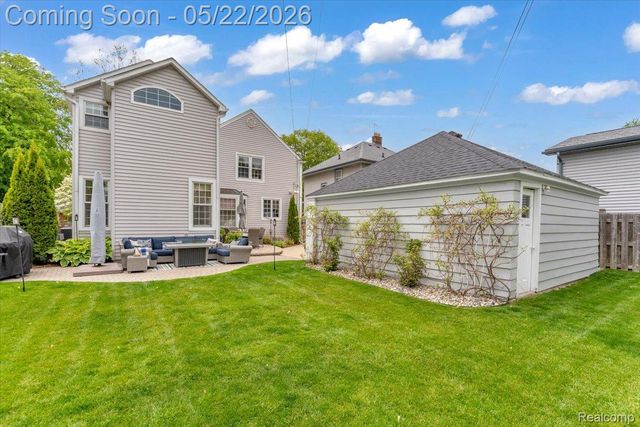 784 University Place, Grosse Pointe, MI 48230