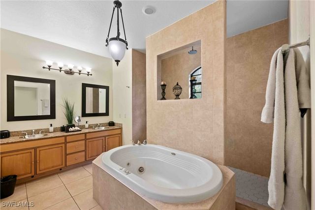 106 SE 5th ST, Cape Coral, FL 33990