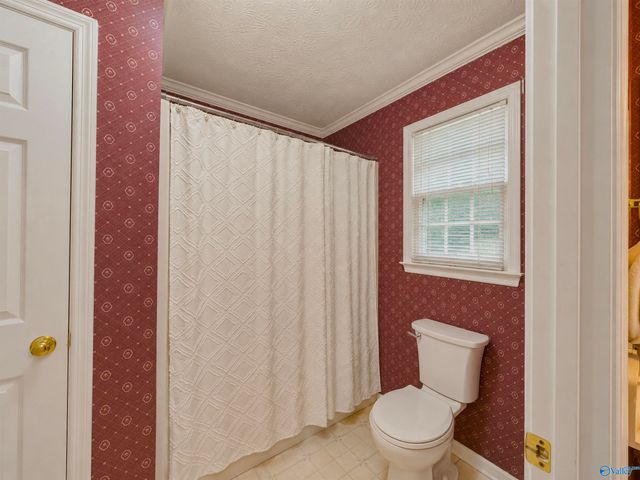 2816 Winthrop Drive, Decatur, AL 35603