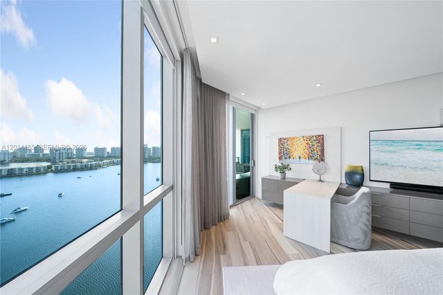 17111 Biscayne Blvd 2107, North Miami Beach, FL 33160