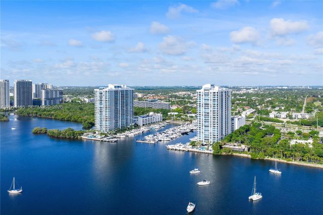 17111 Biscayne Blvd 2107, North Miami Beach, FL 33160