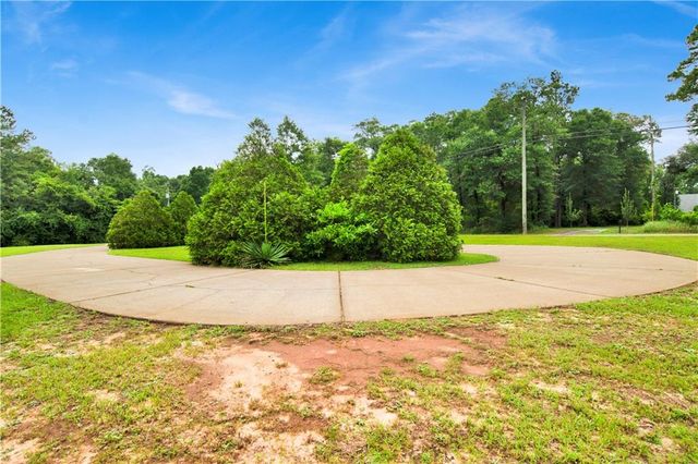 13775 Howells Ferry Road, Wilmer, AL 36587