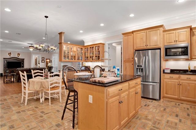 13775 Howells Ferry Road, Wilmer, AL 36587