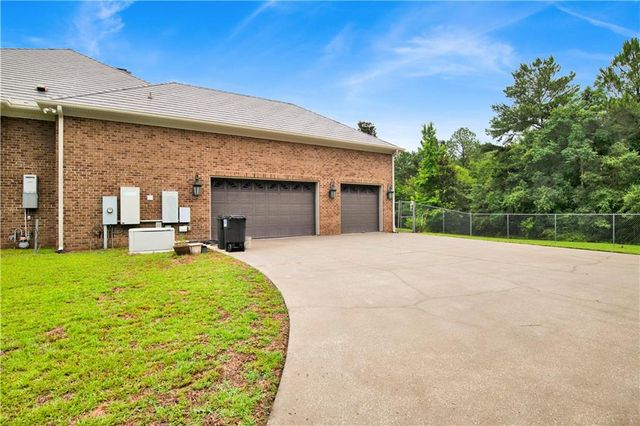 13775 Howells Ferry Road, Wilmer, AL 36587