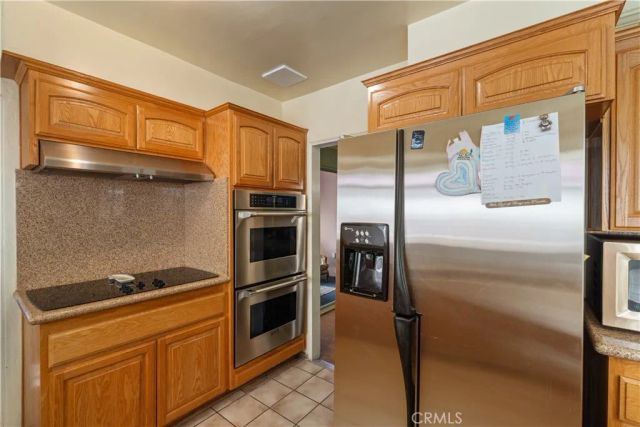 3959 S Bronson Ave, Los Angeles, CA 90008