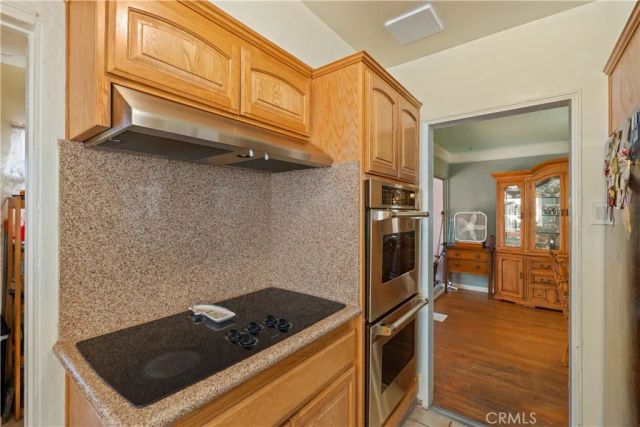 3959 S Bronson Ave, Los Angeles, CA 90008