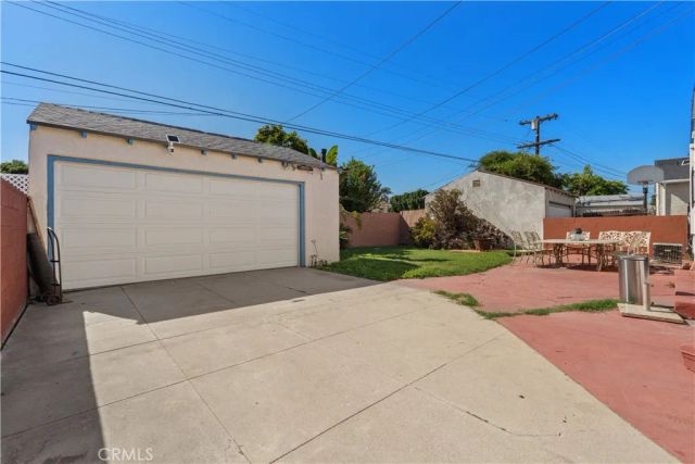 3959 S Bronson Ave, Los Angeles, CA 90008