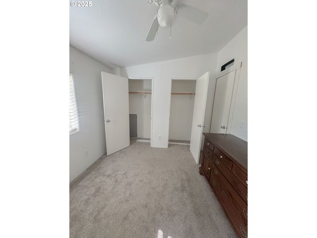 1655 S ELM St, Canby, OR 97013