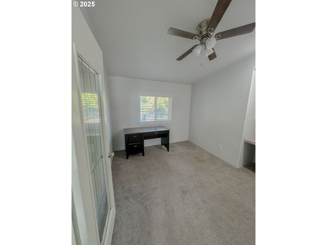 1655 S ELM St, Canby, OR 97013