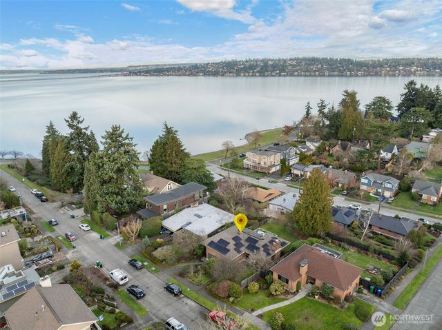 4026 48th Avenue S, Seattle, WA 98118