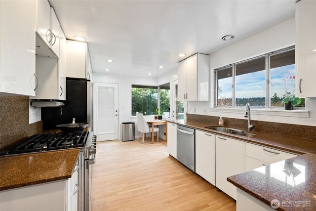 4026 48th Avenue S, Seattle, WA 98118