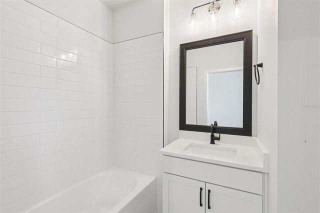 3133 4TH TERRACE N, St Petersburg, FL 33713