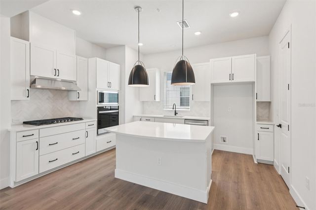 3133 4TH TERRACE N, St Petersburg, FL 33713