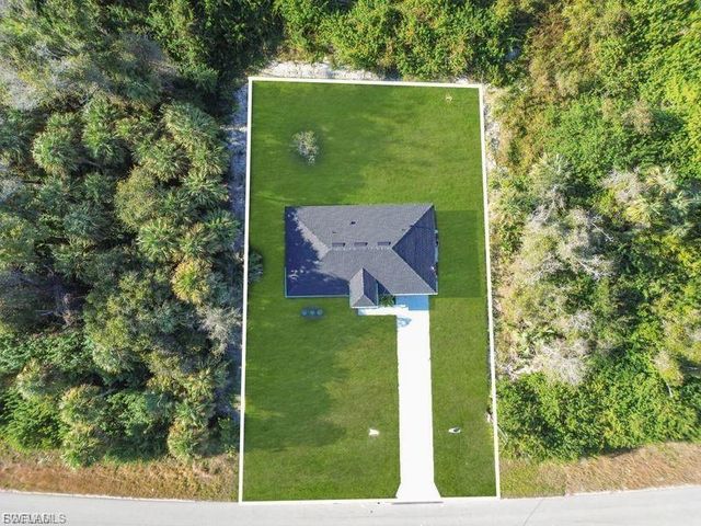 644 Woodcrest DR, Lehigh Acres, FL 33972