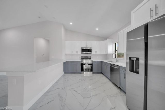 644 Woodcrest DR, Lehigh Acres, FL 33972