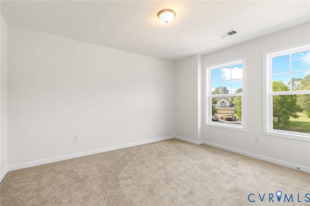 104 Pine Ridge Ln, Farmville, VA 23901