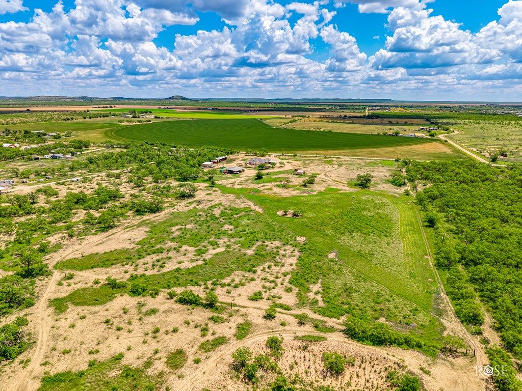 Image 14 of property listing at 10581 Ballard Rd, San Angelo, TX 76901