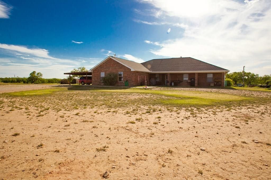 Image 2 of property listing at 10581 Ballard Rd, San Angelo, TX 76901