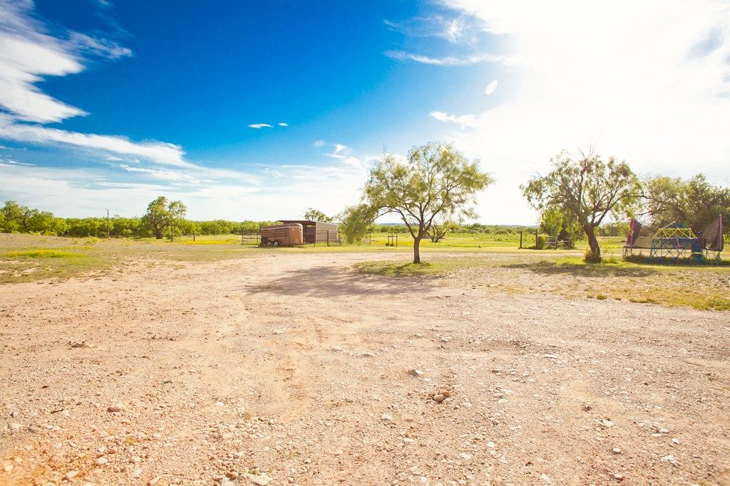 Image 25 of property listing at 10581 Ballard Rd, San Angelo, TX 76901