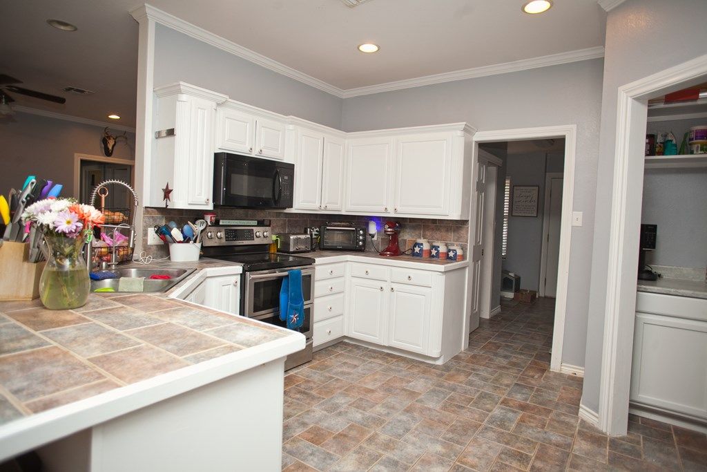 Image 44 of property listing at 10581 Ballard Rd, San Angelo, TX 76901