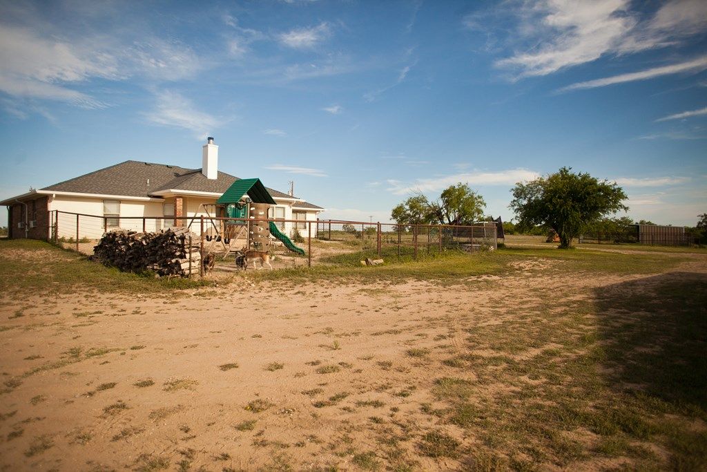 Image 74 of property listing at 10581 Ballard Rd, San Angelo, TX 76901