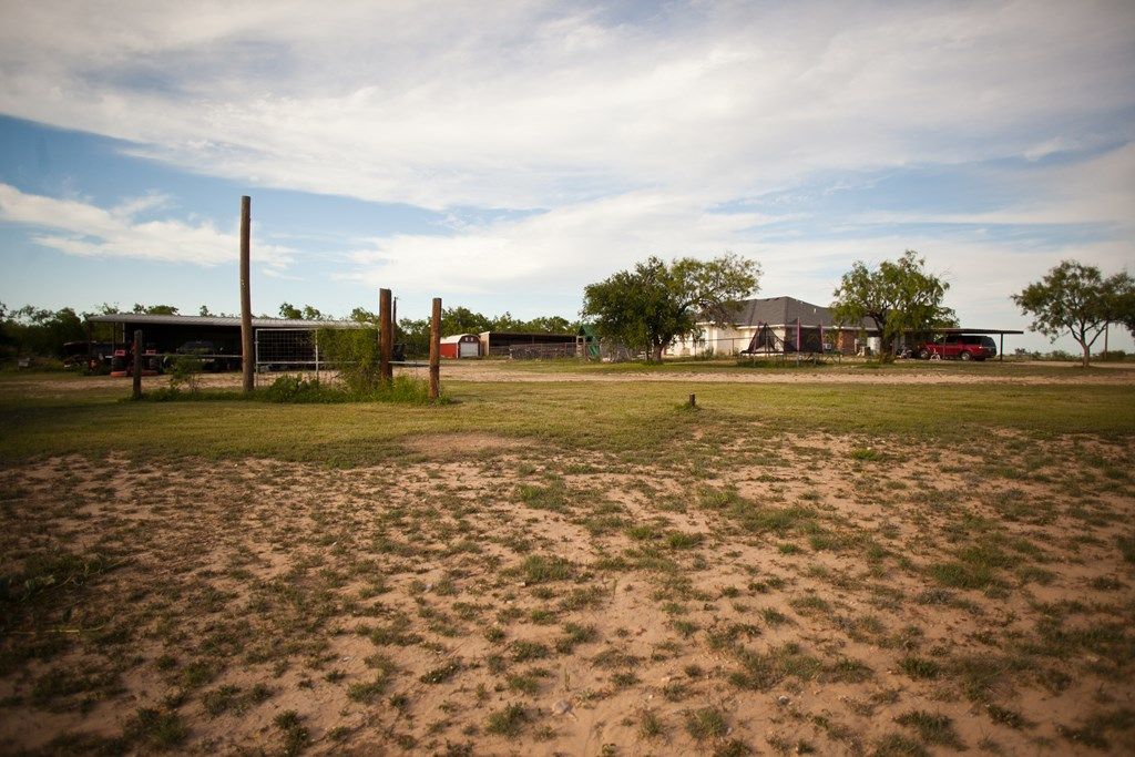 Image 81 of property listing at 10581 Ballard Rd, San Angelo, TX 76901