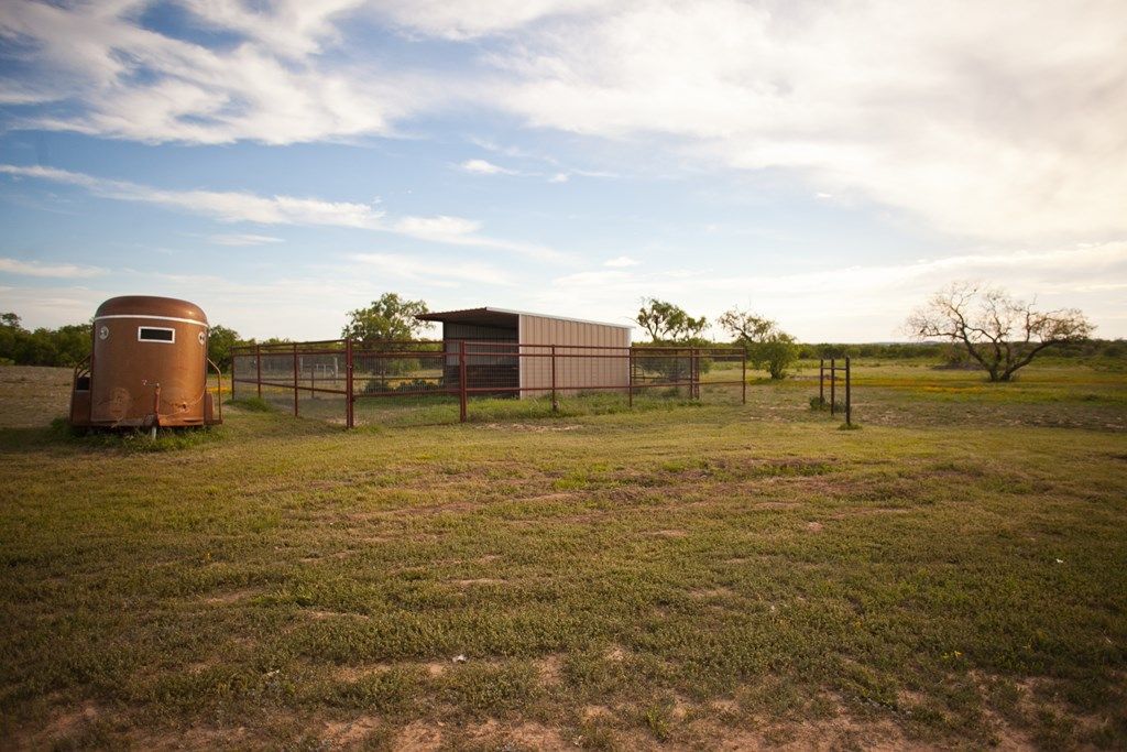 Image 83 of property listing at 10581 Ballard Rd, San Angelo, TX 76901
