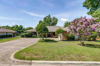 4424 Foxfire Way, Fort Worth, TX 76133