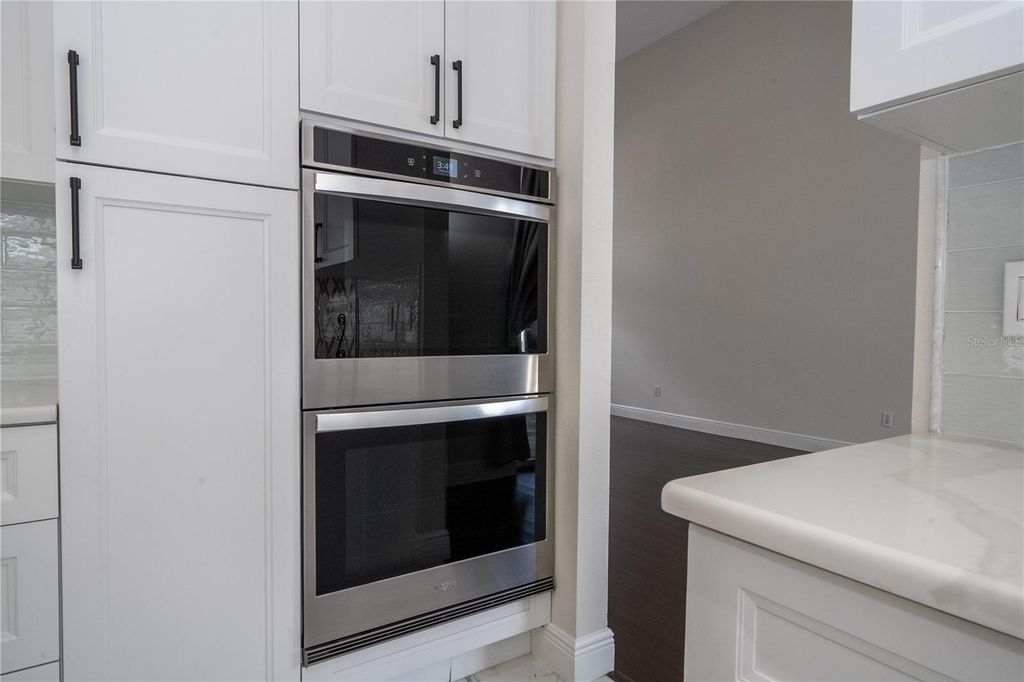 Image 34 of property listing at 14415 ESTRELLA DRIVE, Orlando, FL 32837