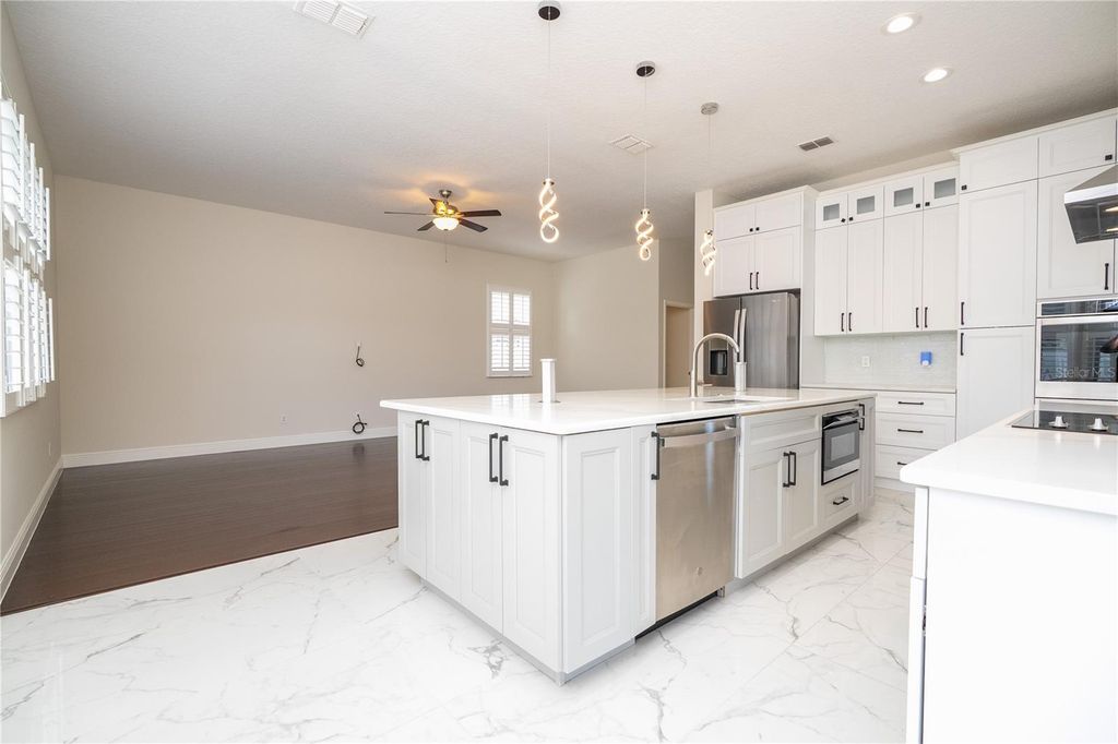 Image 43 of property listing at 14415 ESTRELLA DRIVE, Orlando, FL 32837