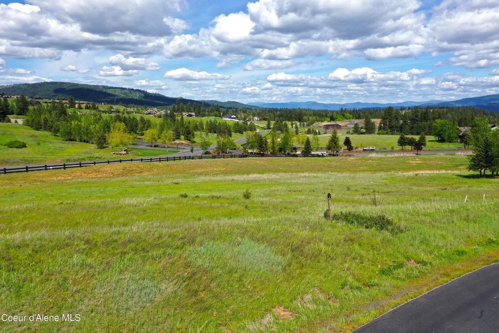 L201 S Basalt Dr, Coeur D'alene, ID 83814
