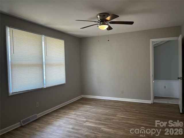2213 Shamrock Drive, Charlotte, NC 28205