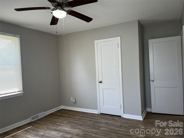 2213 Shamrock Drive, Charlotte, NC 28205