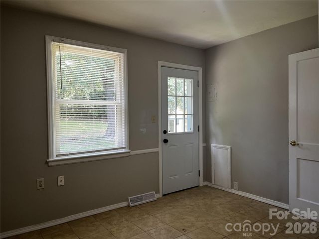 2213 Shamrock Drive, Charlotte, NC 28205