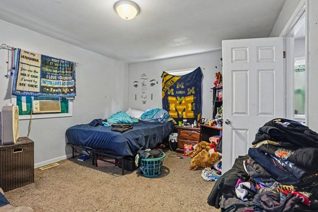 749 Hutchinson Street, Kalamazoo City, MI 49008