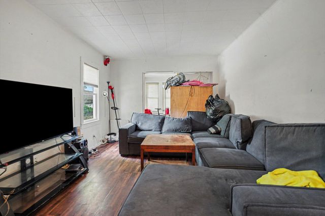 749 Hutchinson Street, Kalamazoo City, MI 49008