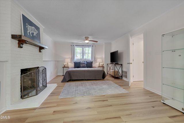 4901 Rollingwood Drive, Durham, NC 27713