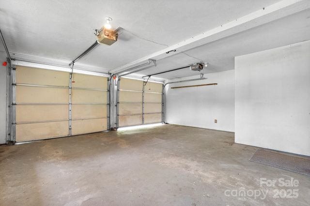 16 Saint Andrews Drive, Taylorsville, NC 28681