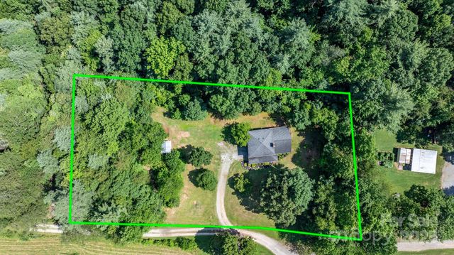 16 Saint Andrews Drive, Taylorsville, NC 28681