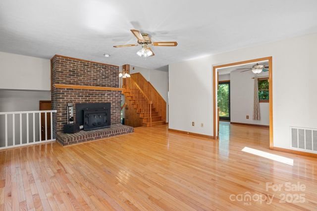 16 Saint Andrews Drive, Taylorsville, NC 28681