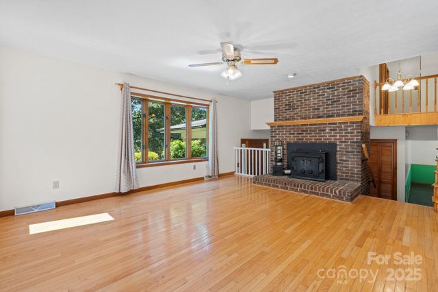 16 Saint Andrews Drive, Taylorsville, NC 28681