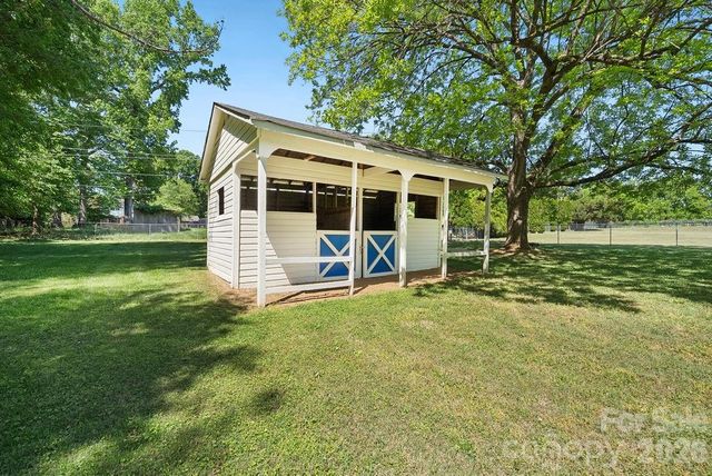 6425 Lebanon Road, Mint Hill, NC 28227