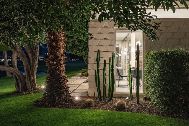 337 Westlake Terrace, Palm Springs, CA 92264