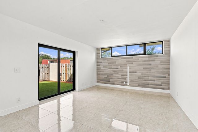 3801 VICTORIA Drive, West Palm Beach, FL 33406
