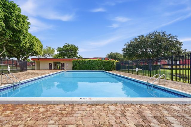 3801 VICTORIA Drive, West Palm Beach, FL 33406