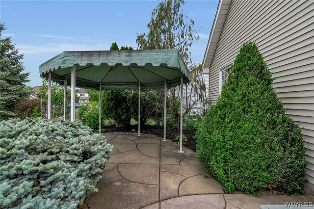 2650 Patel Drive, Wheatfield, NY 14304