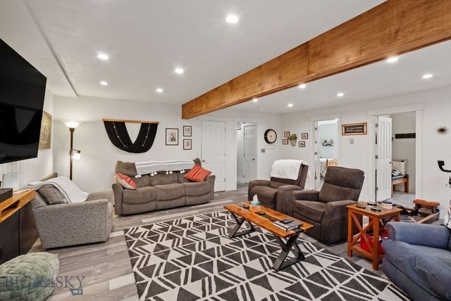 1306 Robin Lane, Bozeman, MT 59715
