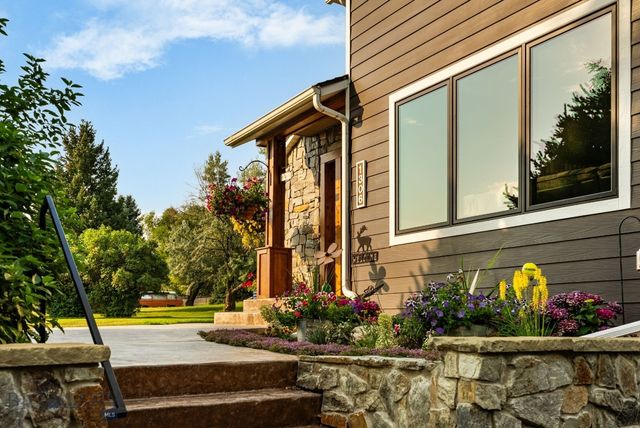 1306 Robin Lane, Bozeman, MT 59715