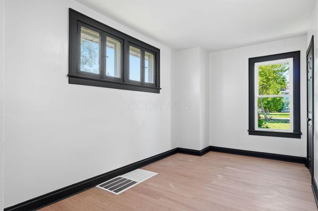 107 N Powell Avenue, Columbus, OH 43204