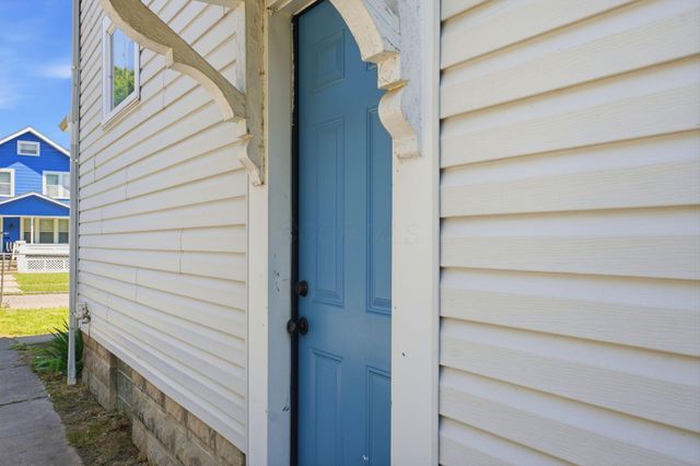 107 N Powell Avenue, Columbus, OH 43204